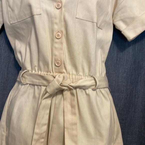 Line and dot tan romper - Picture 4 of 8